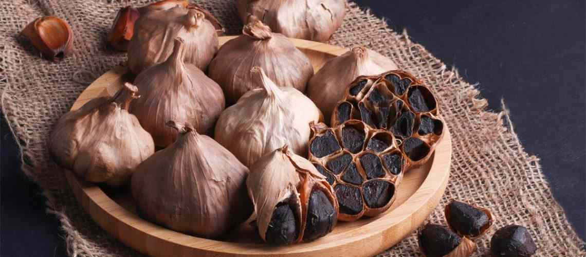 تصویر 1 از فروش سیر سیاه عمده + قیمت خرید به صرفه